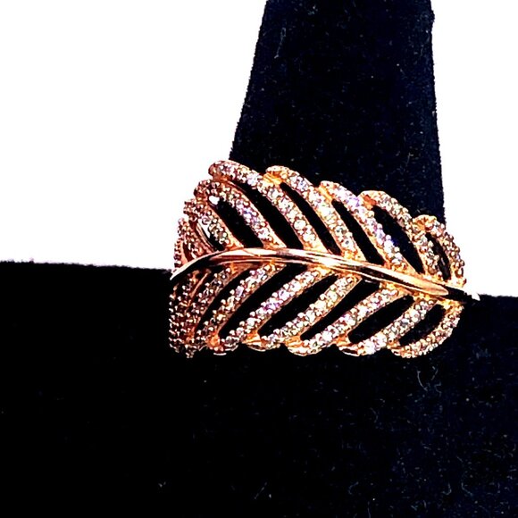 Pandora Rose™ Sparkling Feather Leaf Ring w/ Cubic Zirconia Size 58 (US 8.5) - Picture 6 of 8